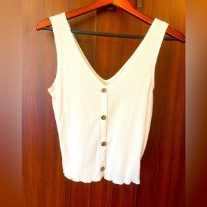 Everyday basic white crop tank